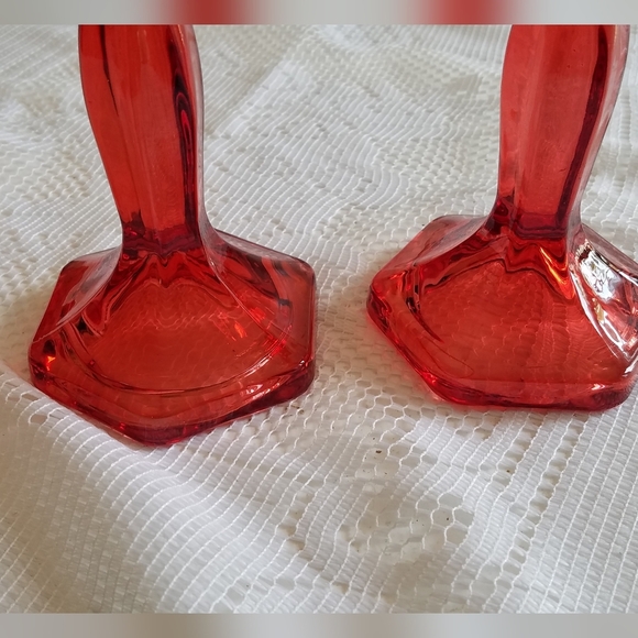 Set of 2 Ruby Red Vintage Ted Glass Candlestick Holders - Picture 4 of 8
